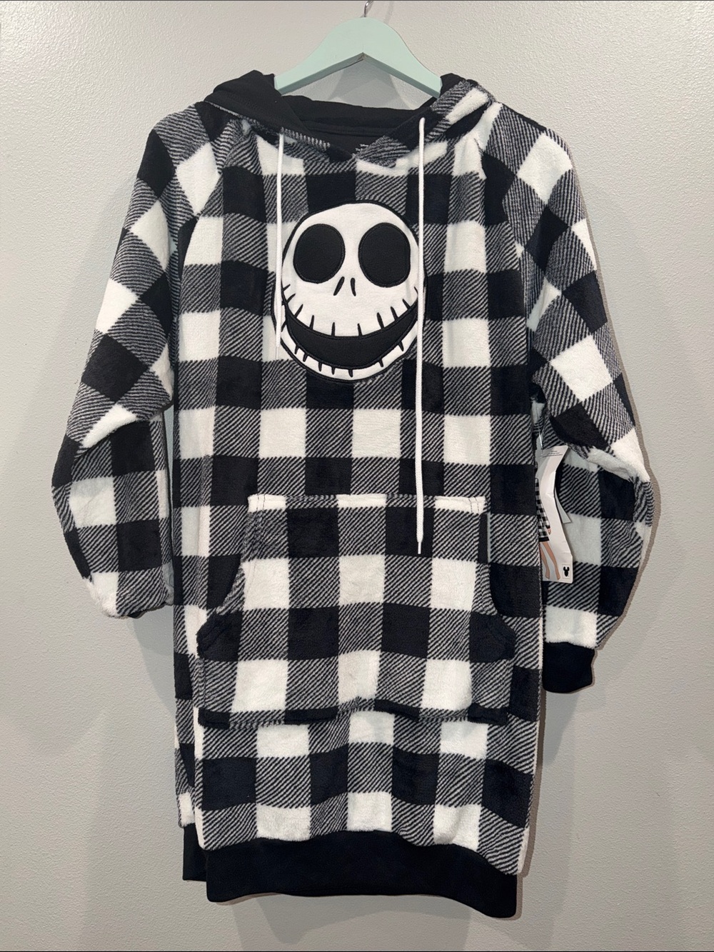 Disney’s Nightmare Before Christmas Jack Skeleton Pull-Over Size Small BNWT